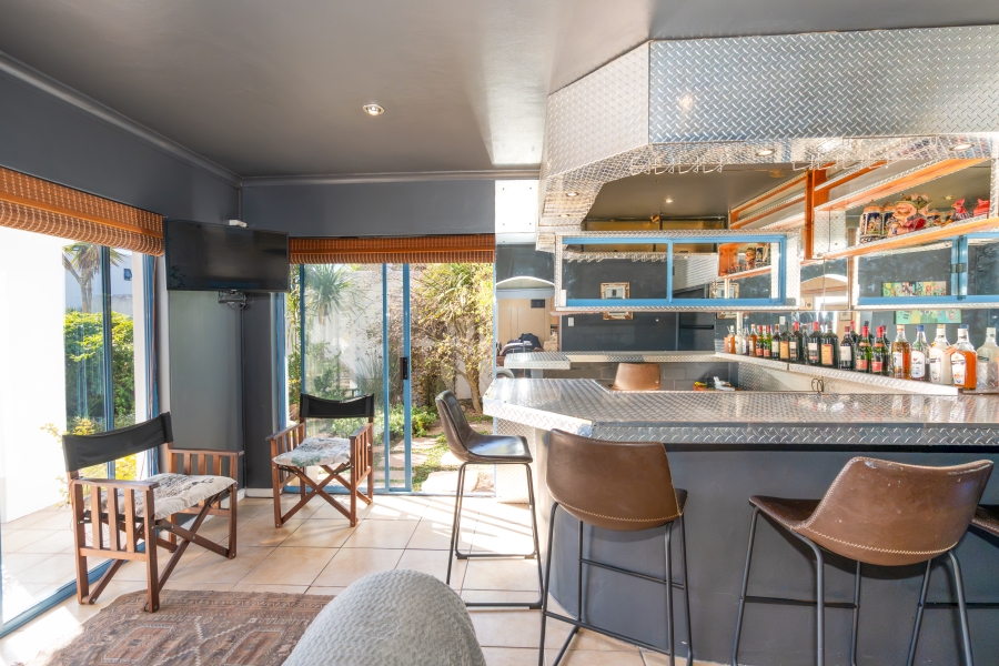 4 Bedroom Property for Sale in Paradise Beach Western Cape